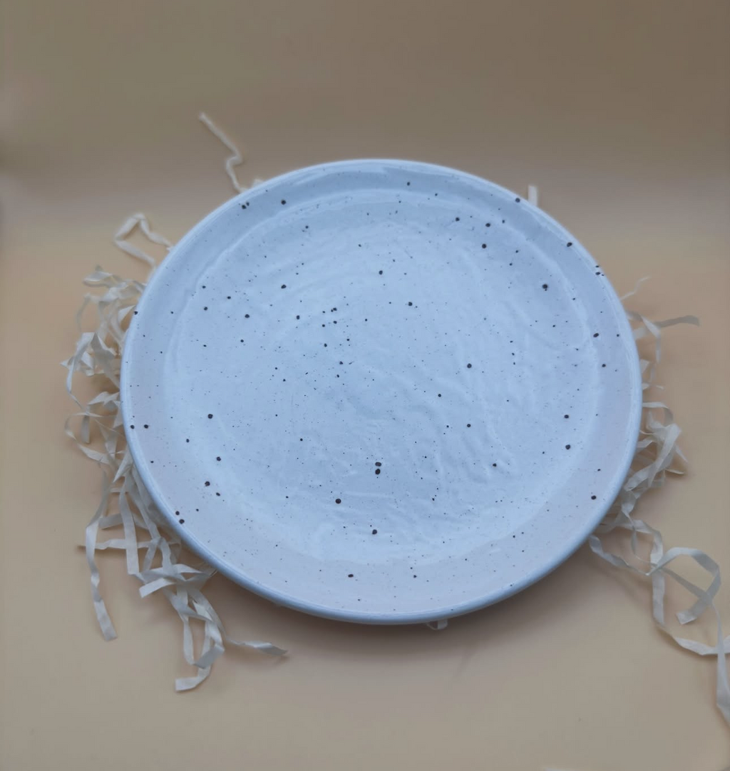 Piatto in ceramica fatta a mano
