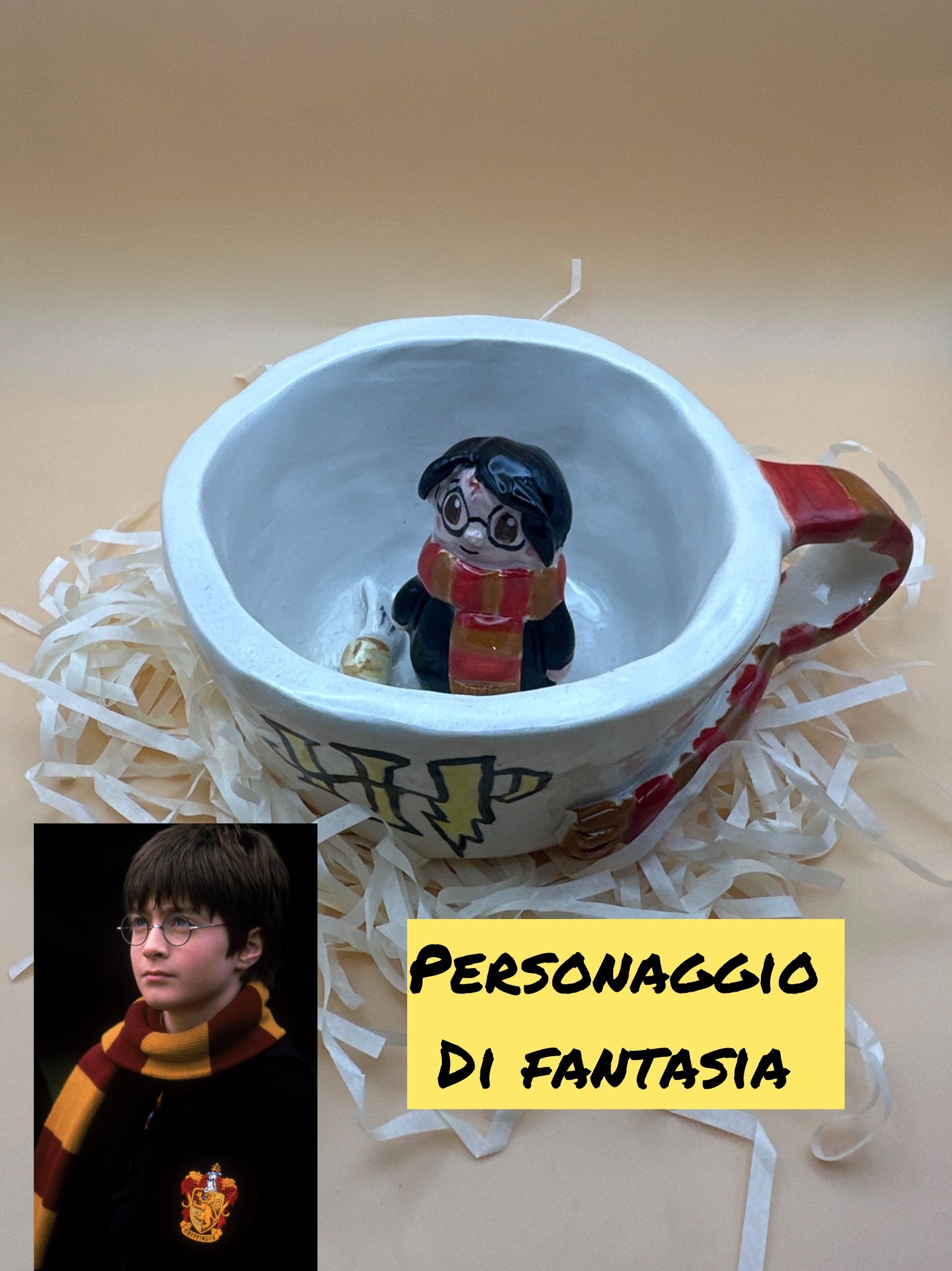 Tazza con personaggio interno