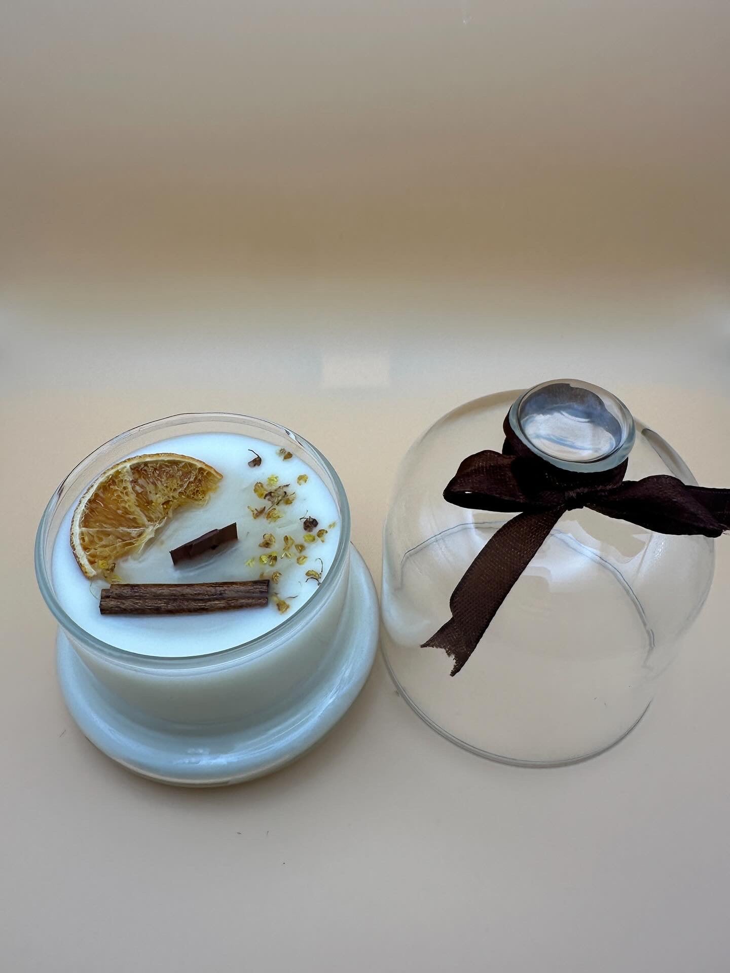 Candela in cloche di vetro piccola